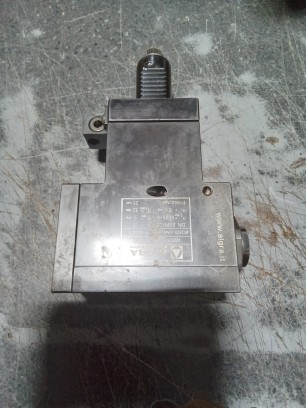 Unknown Live Tool / Spindle — Nameplate Unreadable (Repair Only — Ekstrom Carlson)