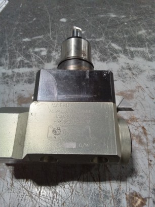 Manufacturer: Unknown — Live Tool / Right-Angle Spindle (markings partially visible)